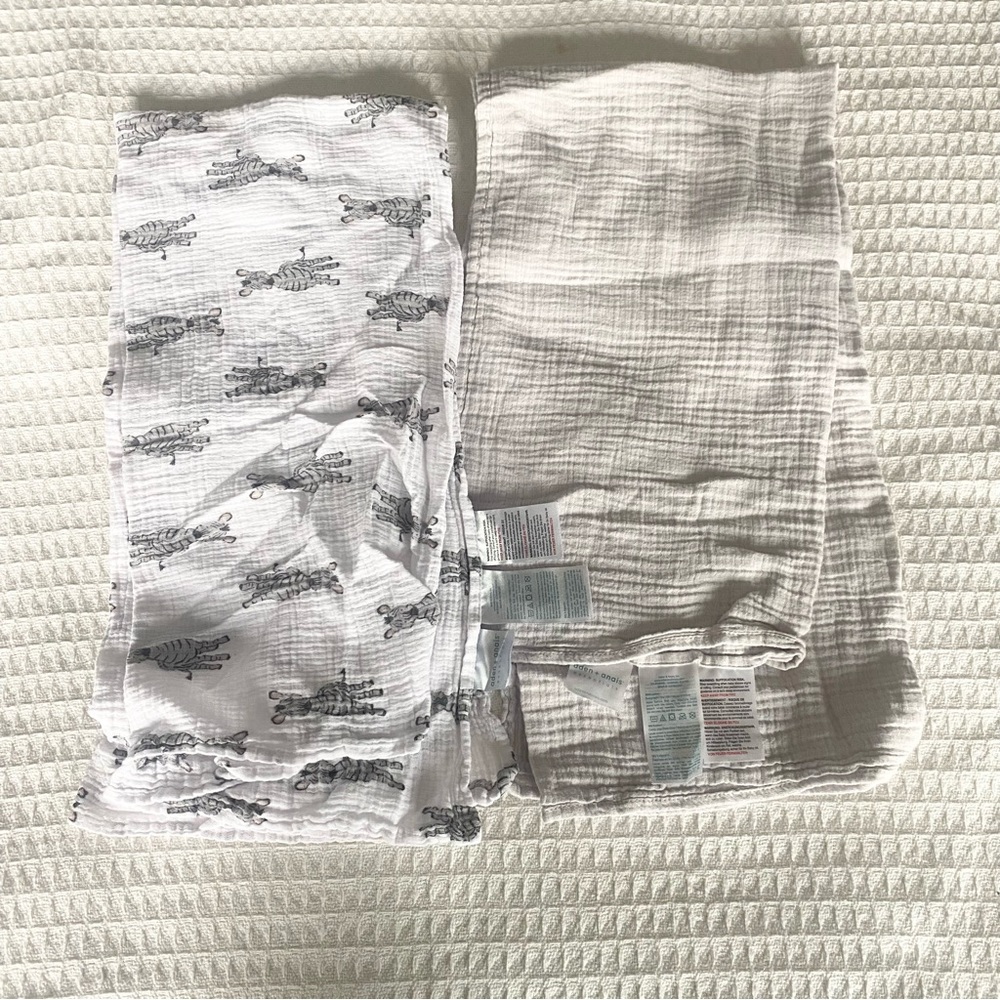 aden + anais zebra and grey 100% cotton muslin swaddles